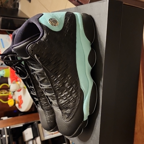Jordan 13 - Picture 2 of 4